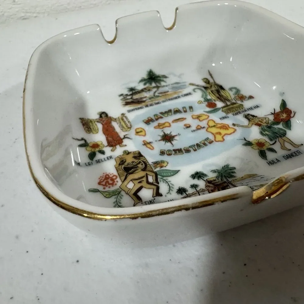 Vintage Hawaii 50th State Souvenir Ashtray Ceramic Square Dish Gold Trim Hula